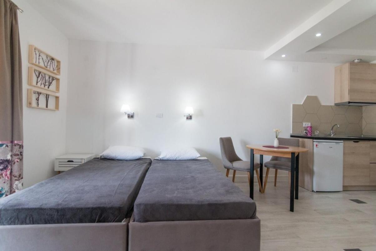 Apartmani Terase Konjska Reka Exteriör bild