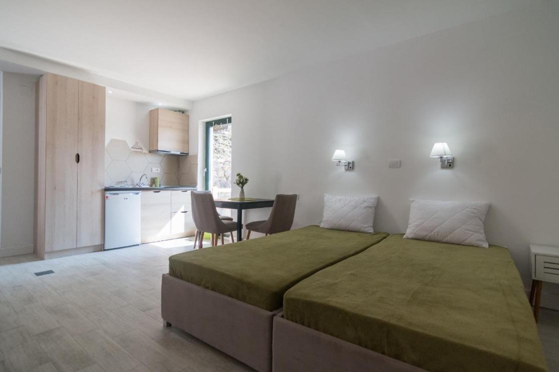 Apartmani Terase Konjska Reka Exteriör bild