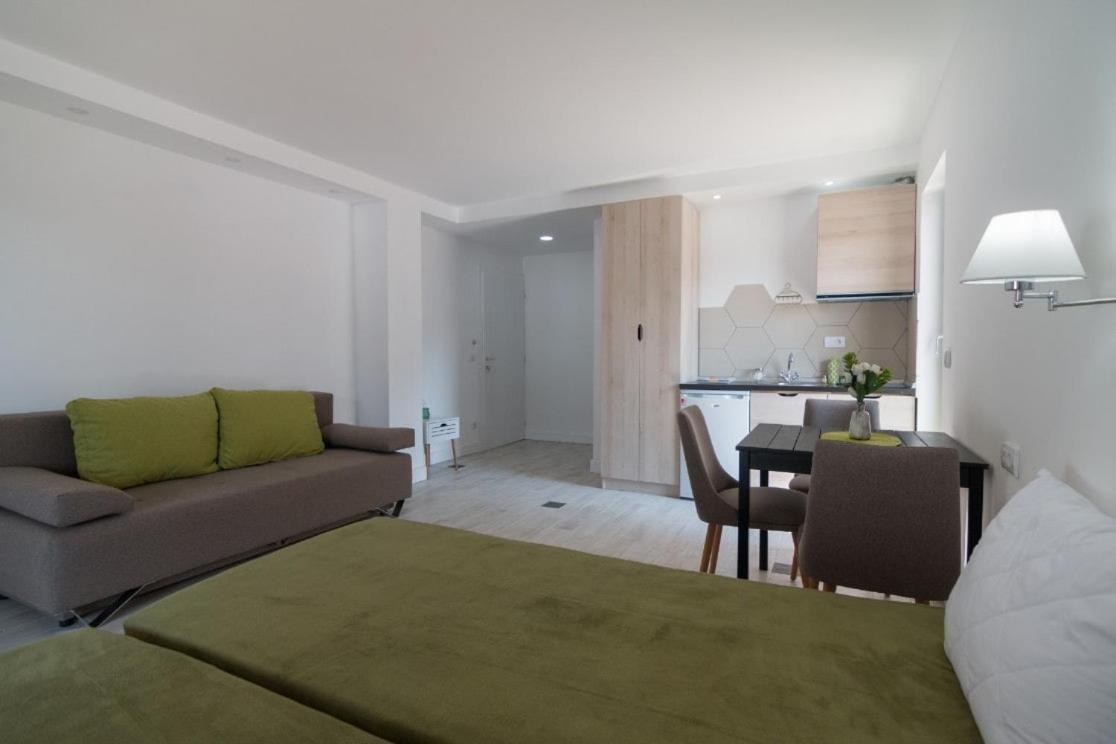 Apartmani Terase Konjska Reka Exteriör bild