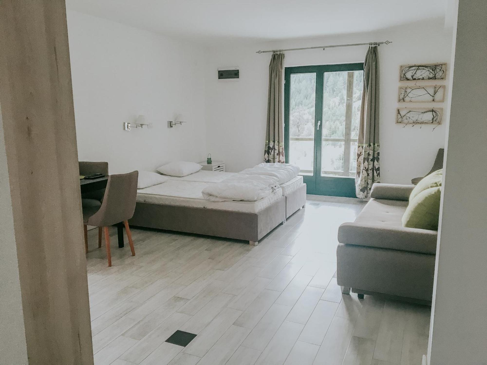 Apartmani Terase Konjska Reka Exteriör bild