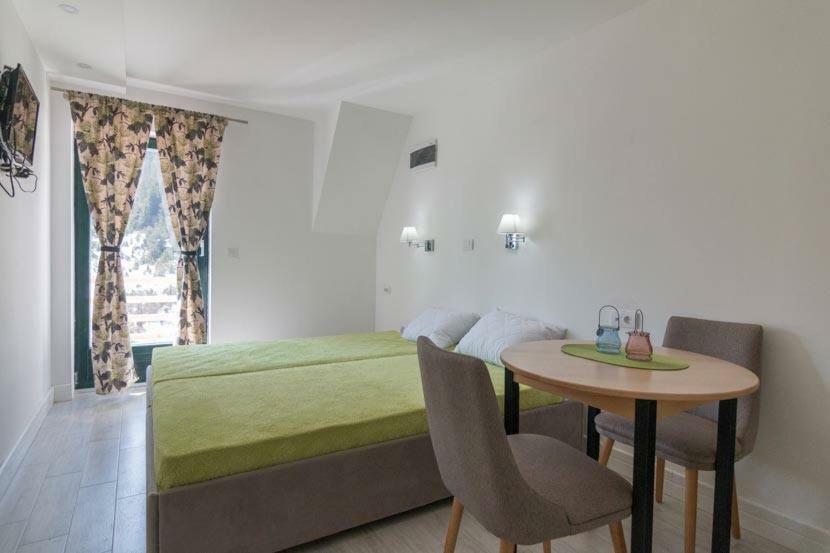 Apartmani Terase Konjska Reka Exteriör bild