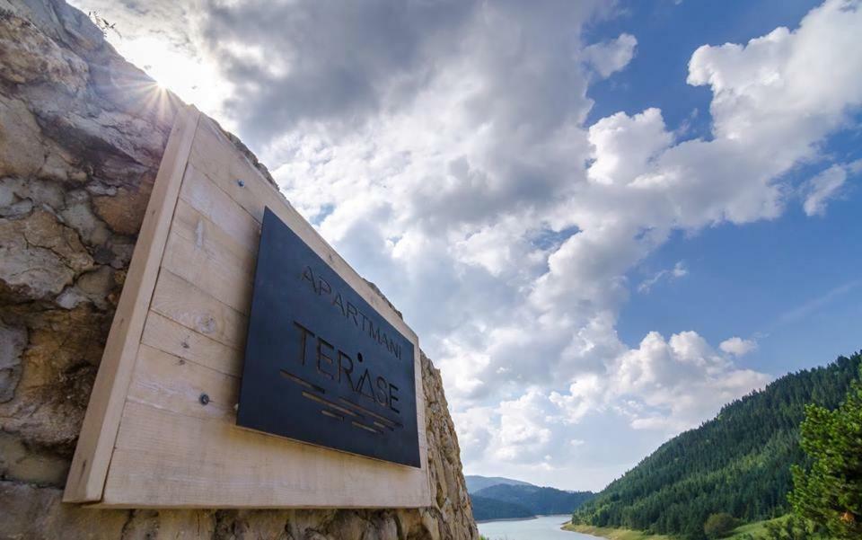 Apartmani Terase Konjska Reka Exteriör bild