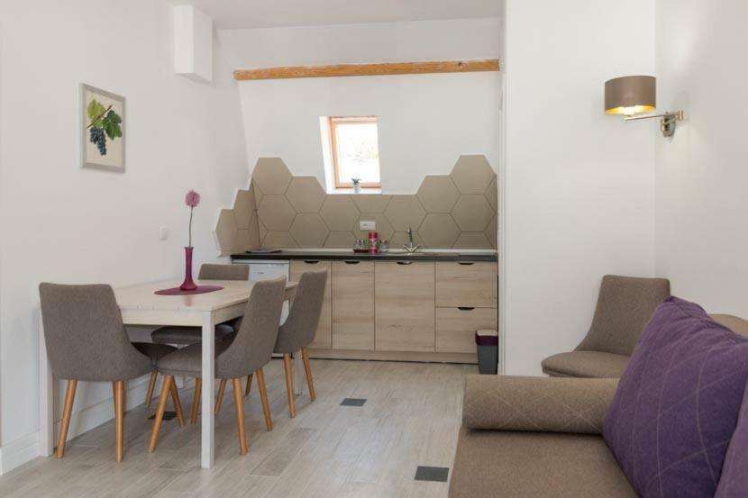 Apartmani Terase Konjska Reka Exteriör bild